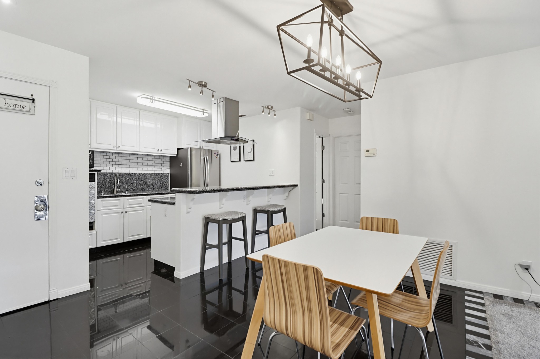 Virtual tour photo 11 of 32 for 4201 Bonita Rd UNIT 253