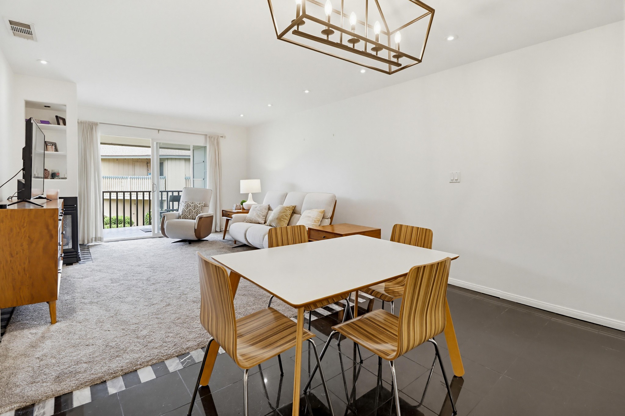 Virtual tour photo 12 of 32 for 4201 Bonita Rd UNIT 253