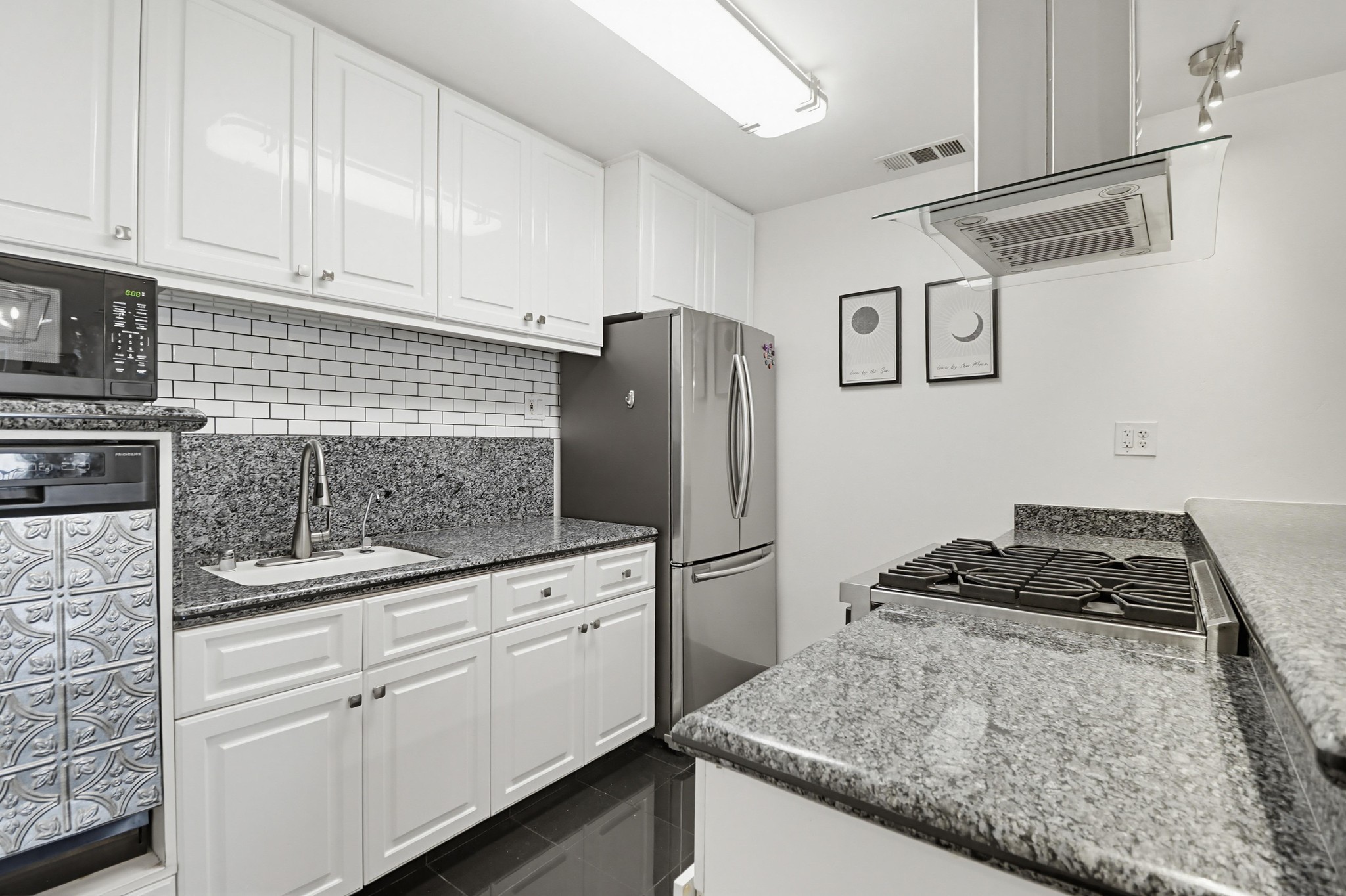 Virtual tour photo 14 of 32 for 4201 Bonita Rd UNIT 253
