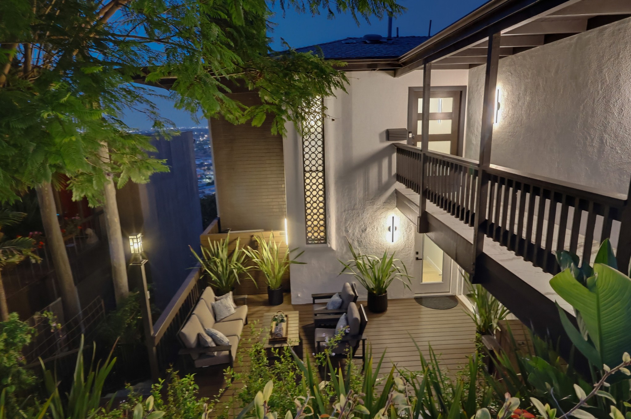 Virtual tour photo 7 of 154 for 4201 Mesa St