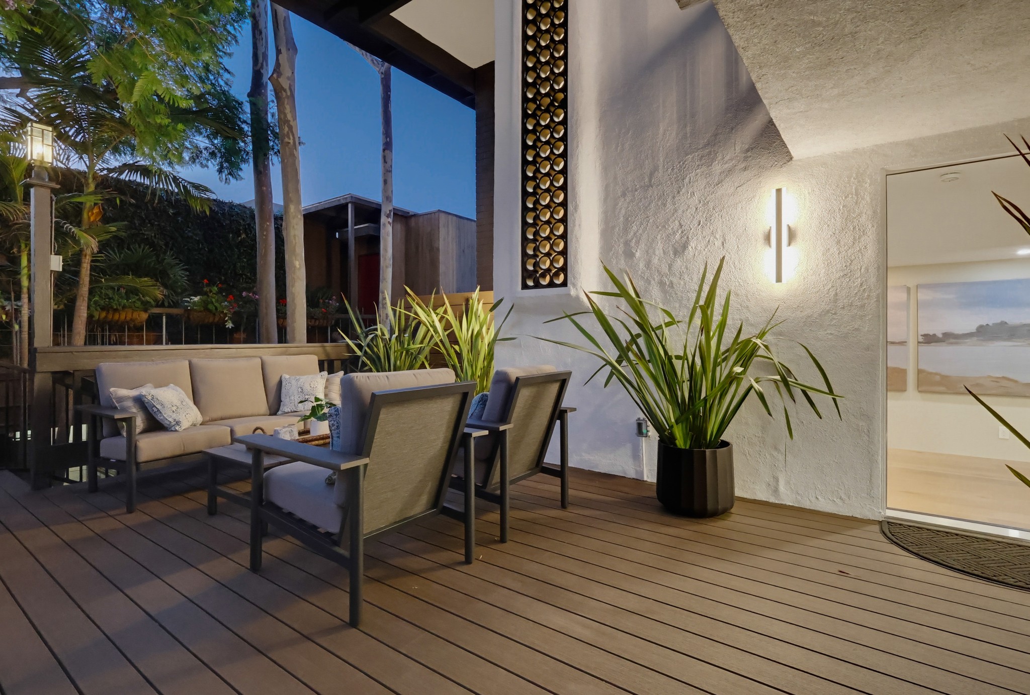 Virtual tour photo 13 of 154 for 4201 Mesa St