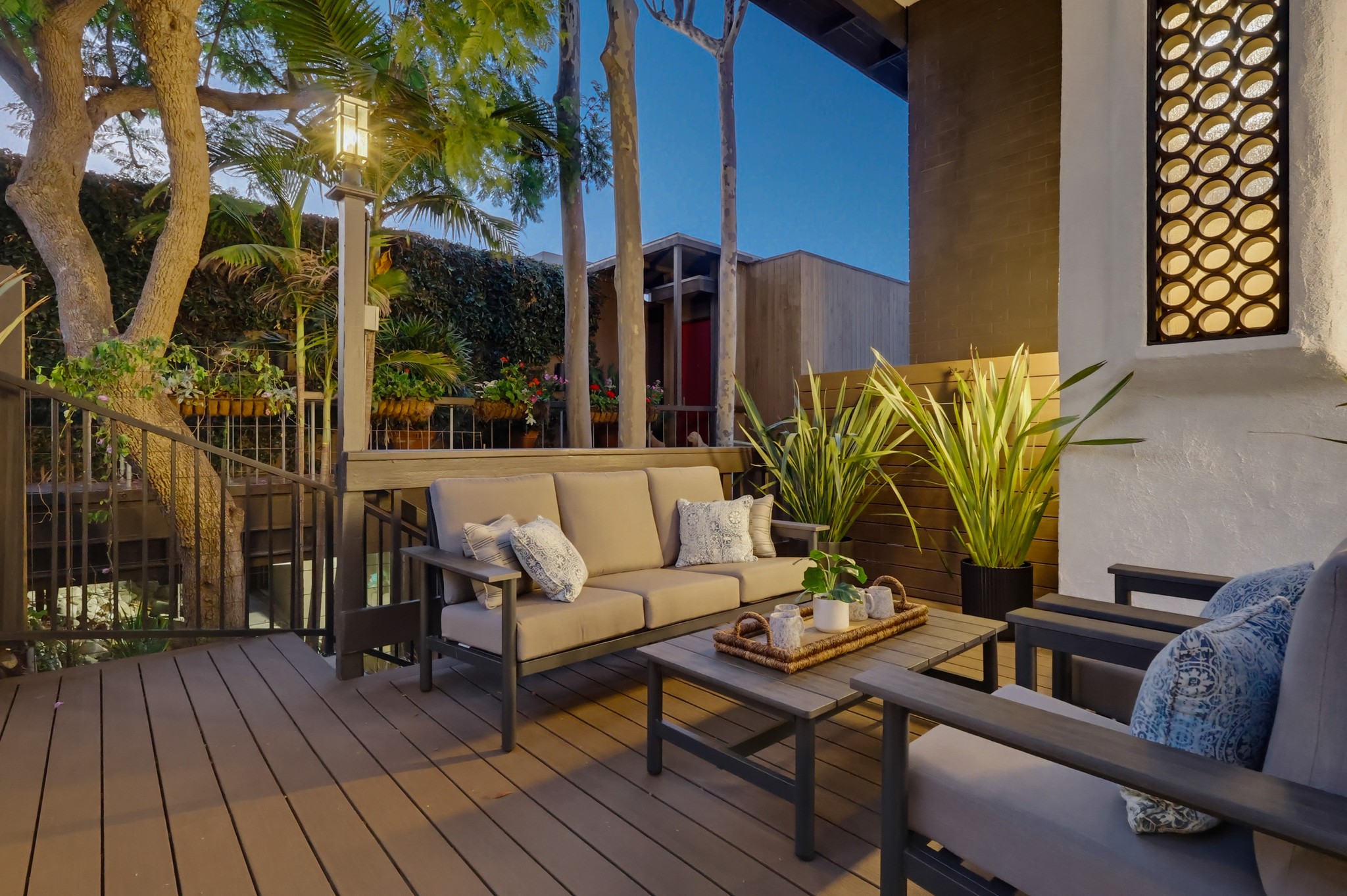 Virtual tour photo 14 of 154 for 4201 Mesa St