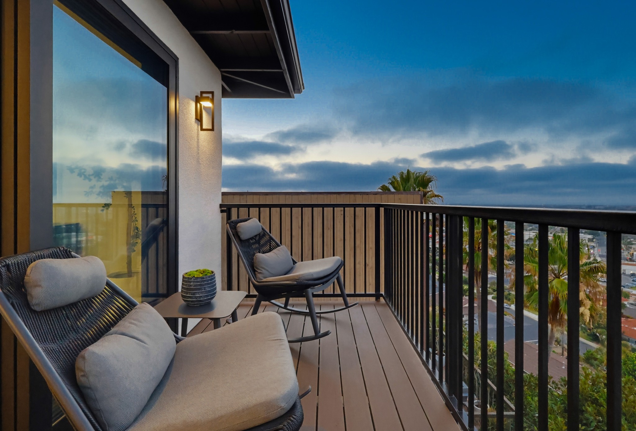 Virtual tour photo 23 of 154 for 4201 Mesa St