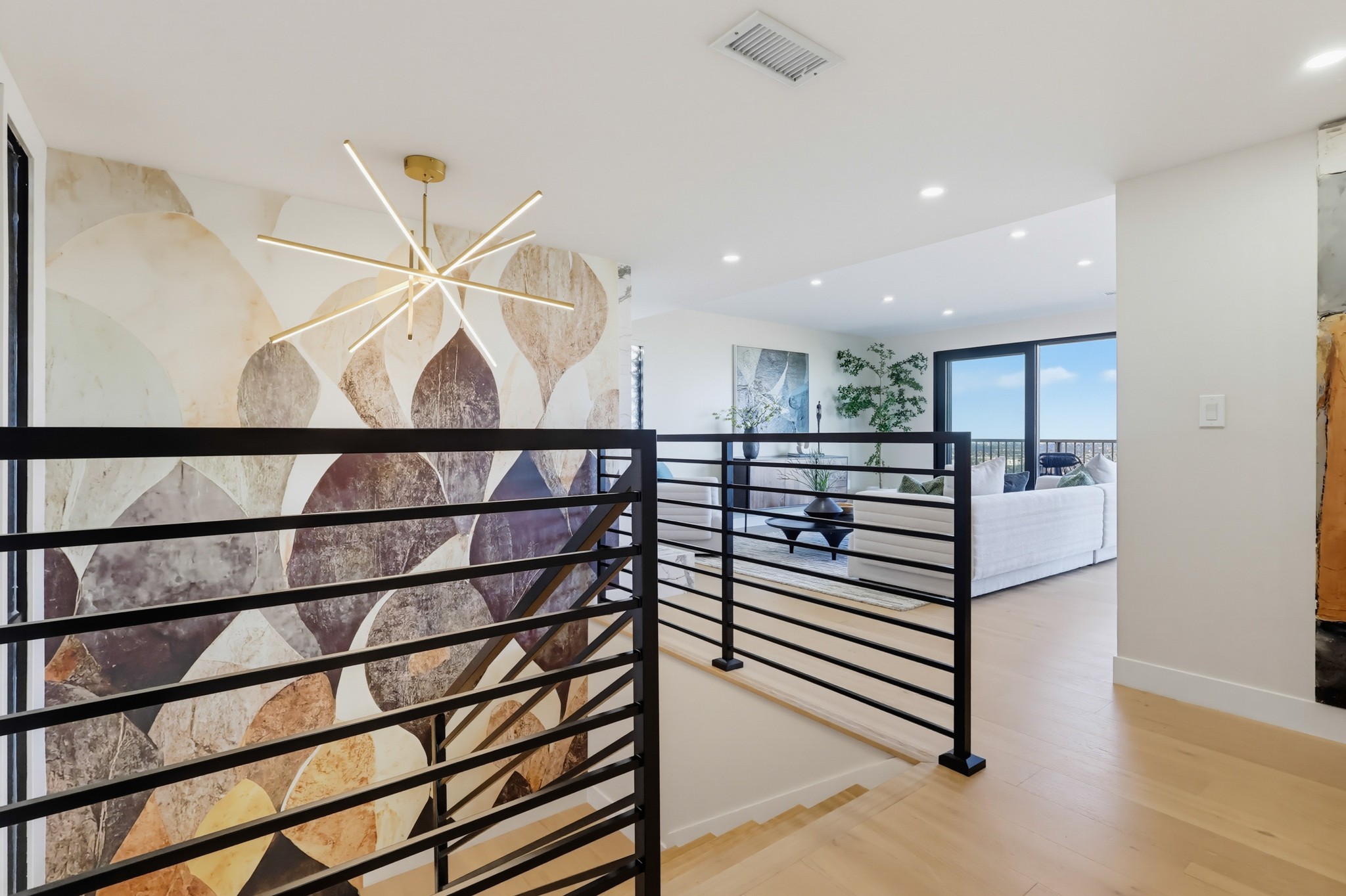 Virtual tour photo 41 of 154 for 4201 Mesa St
