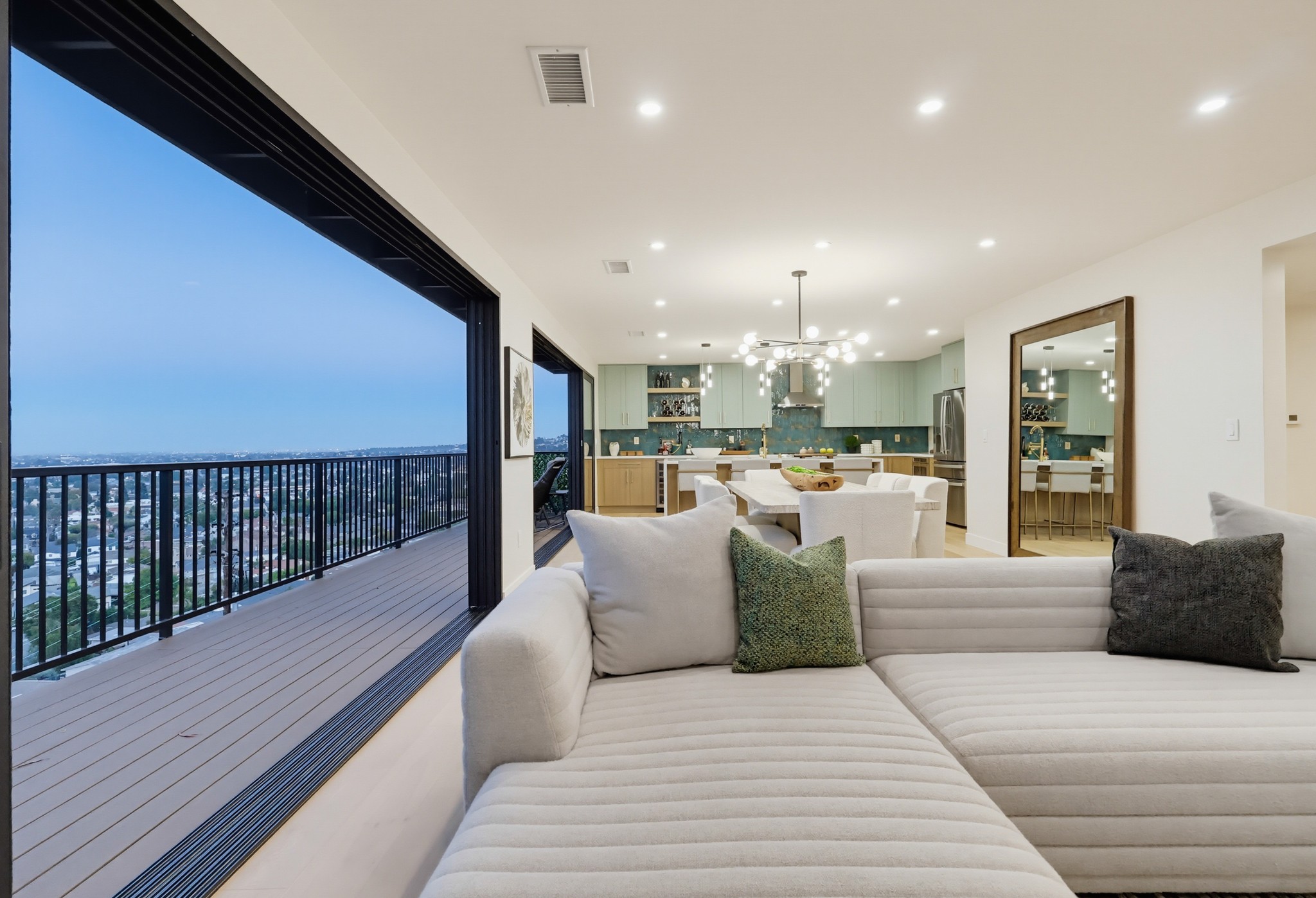 Virtual tour photo 66 of 154 for 4201 Mesa St