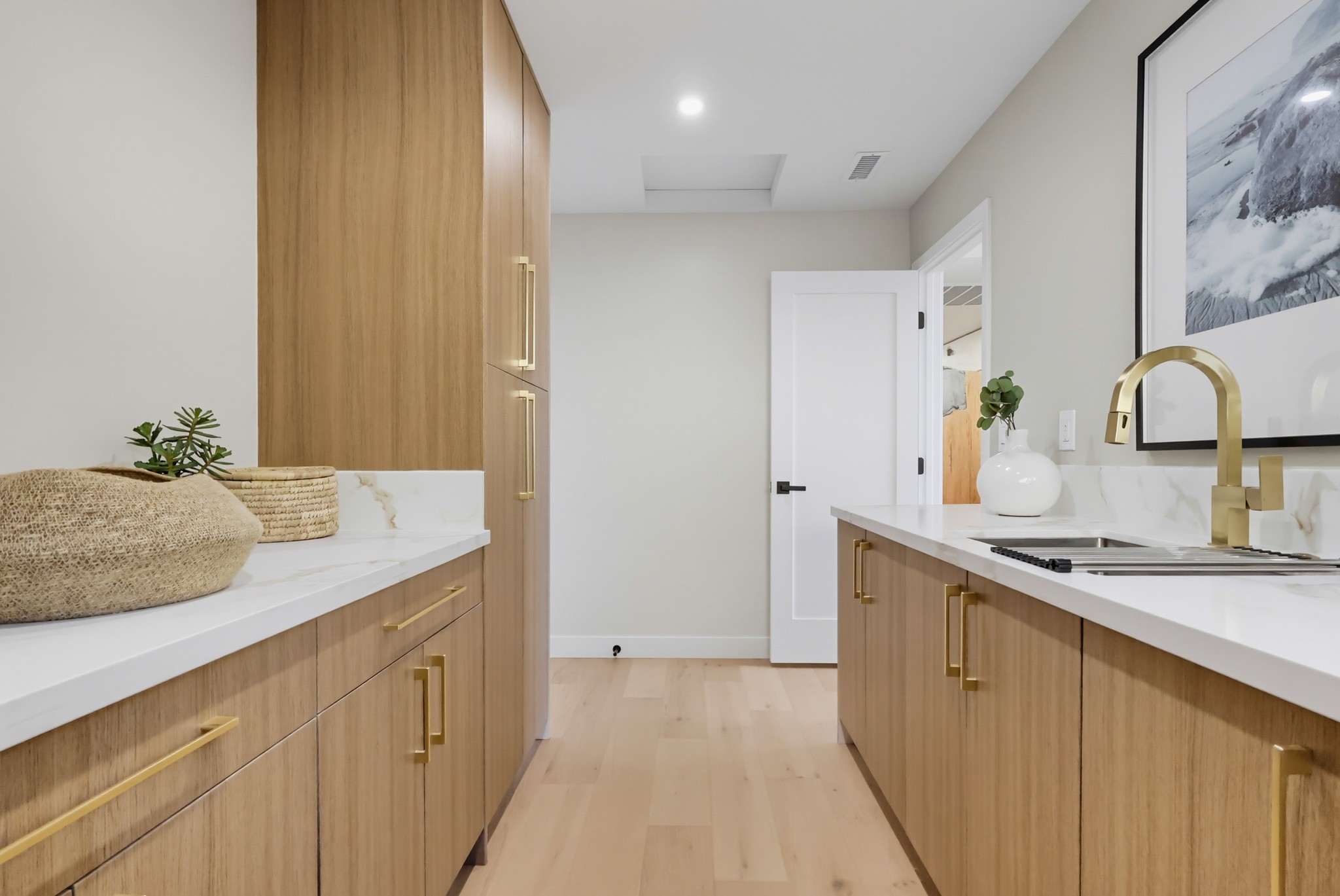 Virtual tour photo 82 of 154 for 4201 Mesa St