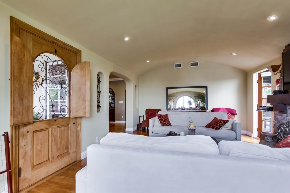 Virtual tour photo 16 of 61 for 4202 Hilldale Road
