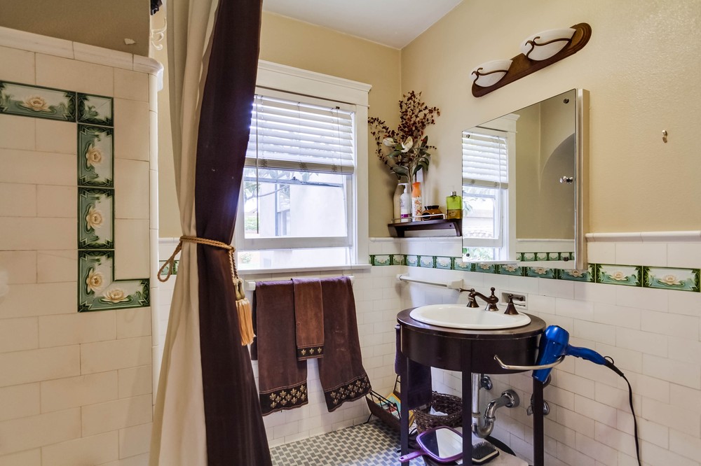 Virtual tour photo 40 of 61 for 4202 Hilldale Road