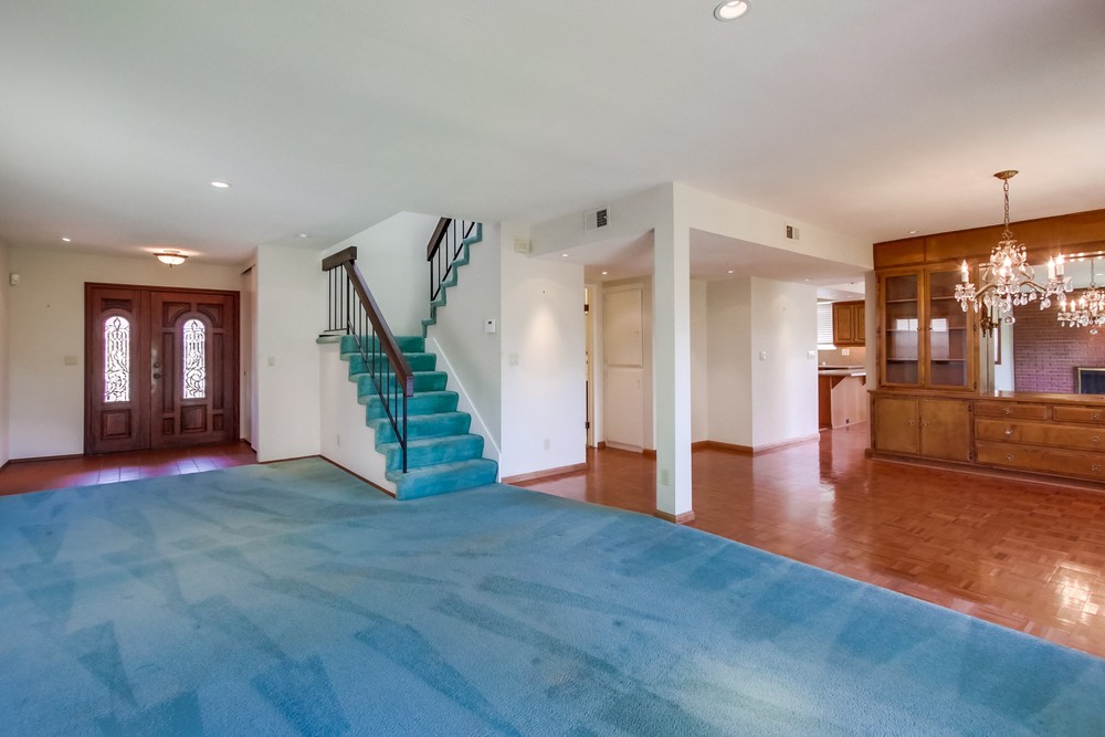 Virtual tour photo 8 of 42 for 4204 Albatross Dr