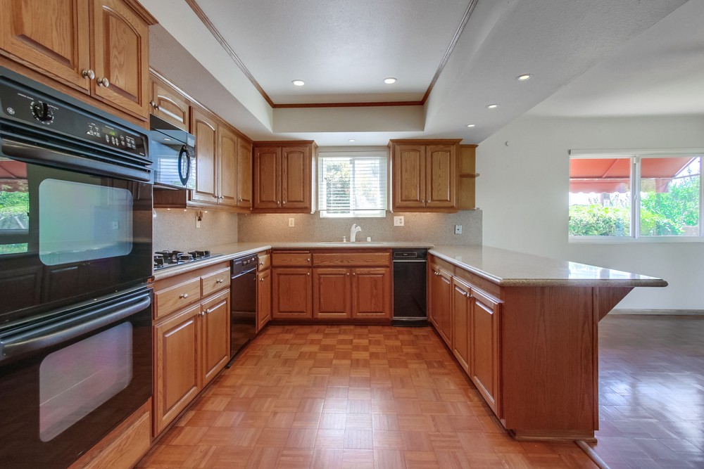Virtual tour photo 17 of 42 for 4204 Albatross Dr