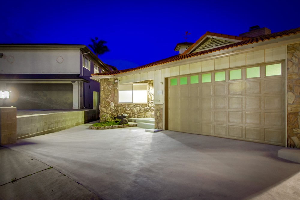 Virtual tour photo 7 of 95 for 4204 Newport Ave