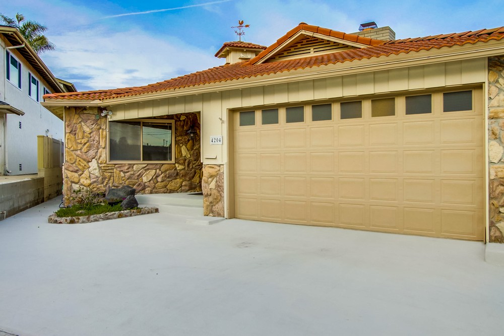 Virtual tour photo 39 of 95 for 4204 Newport Ave