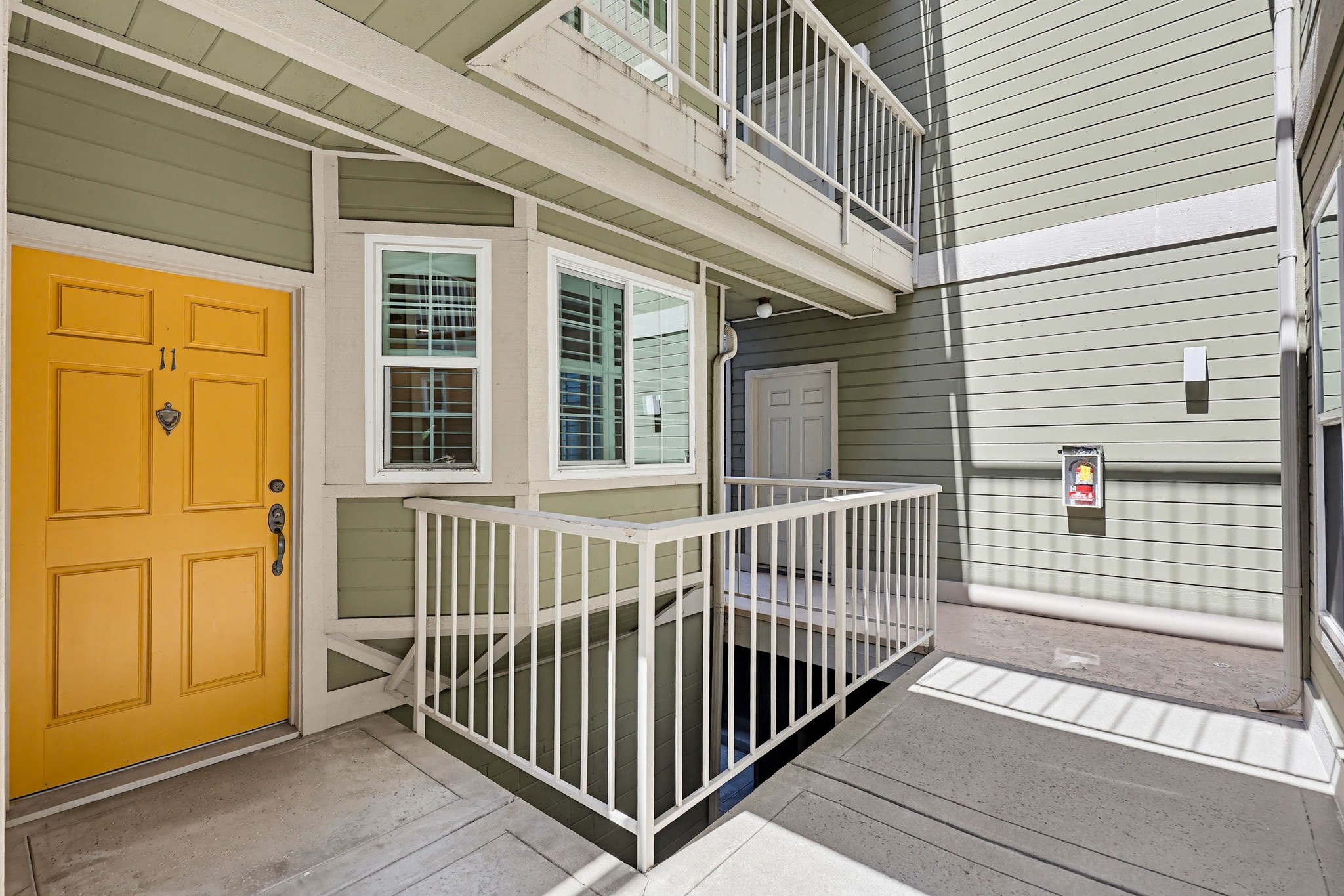 Virtual tour photo 11 of 49 for 4204 Third Ave