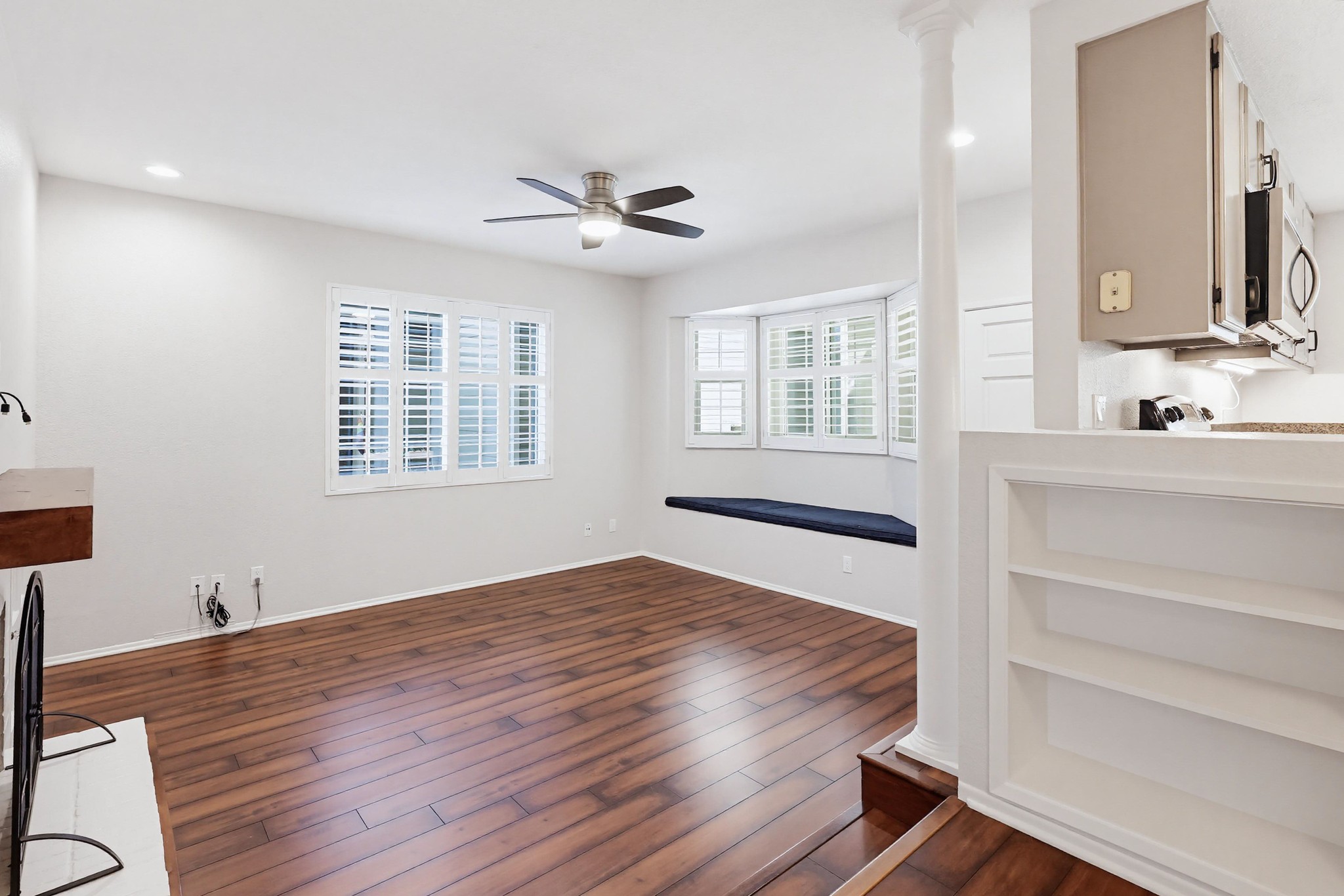 Virtual tour photo 25 of 49 for 4204 Third Ave