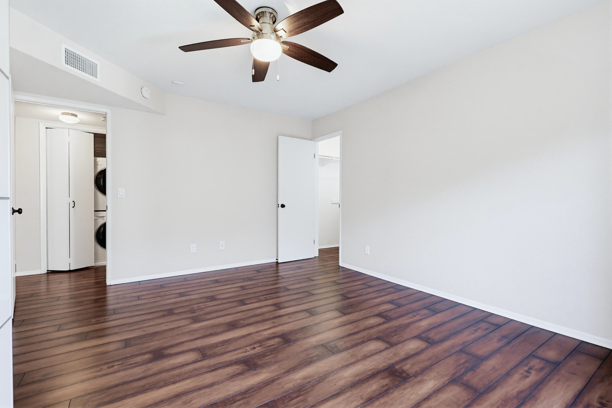 Virtual tour photo 40 of 49 for 4204 Third Ave