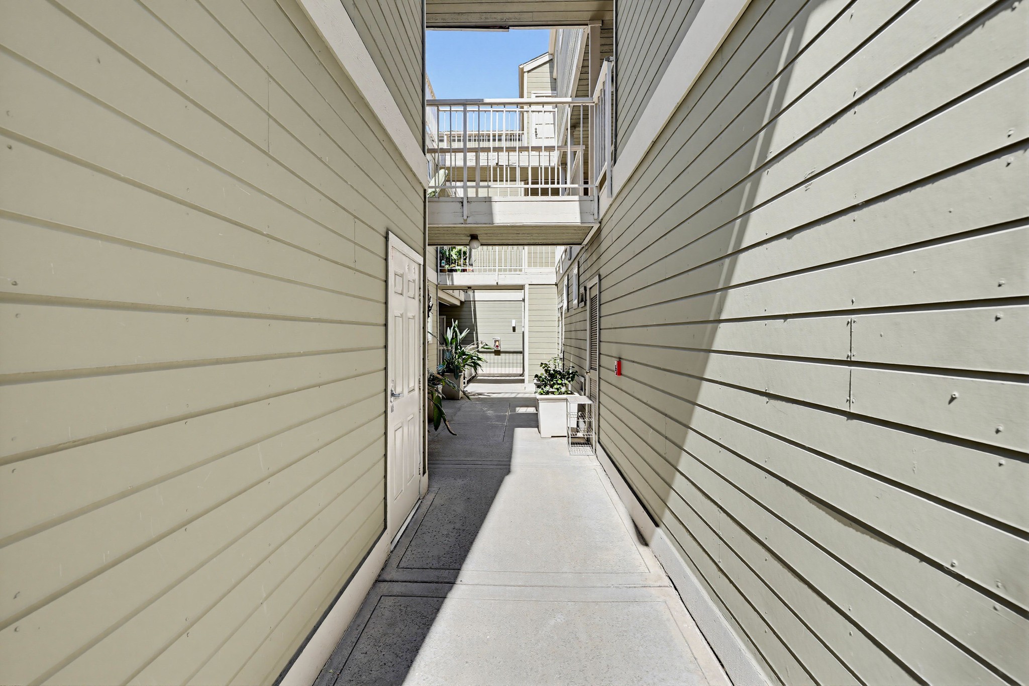 Virtual tour photo 43 of 49 for 4204 Third Ave
