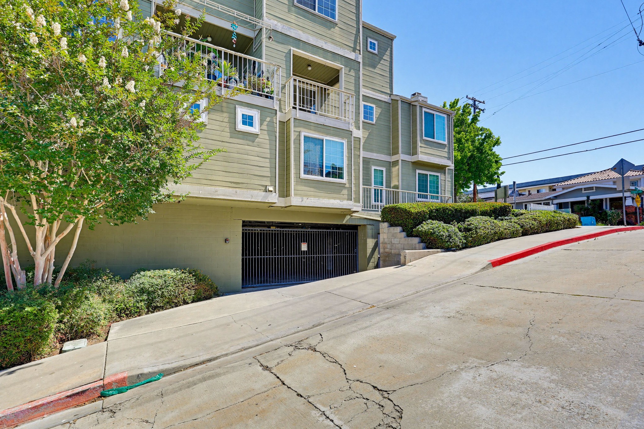 Virtual tour photo 47 of 49 for 4204 Third Ave