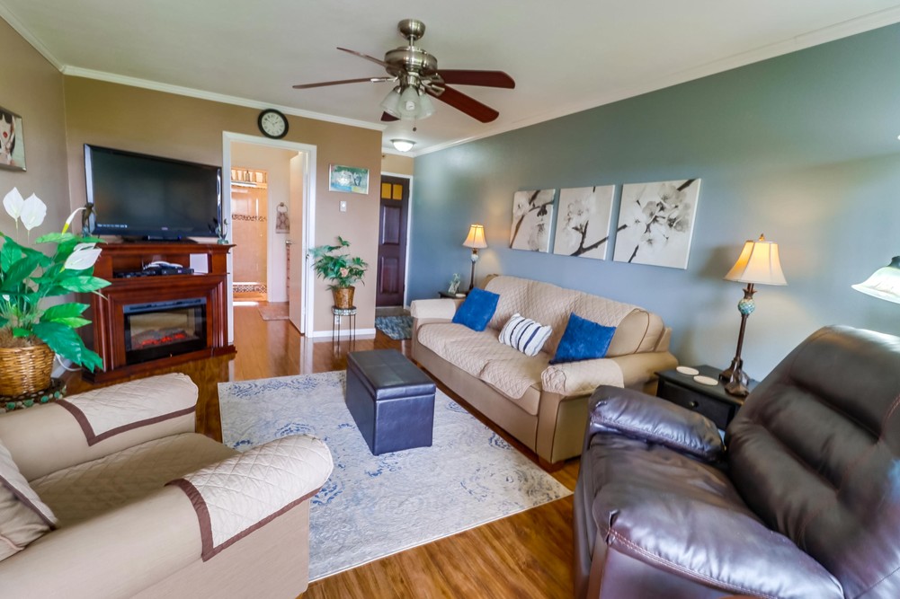 Virtual tour photo 16 of 31 for 4205 Lamont St