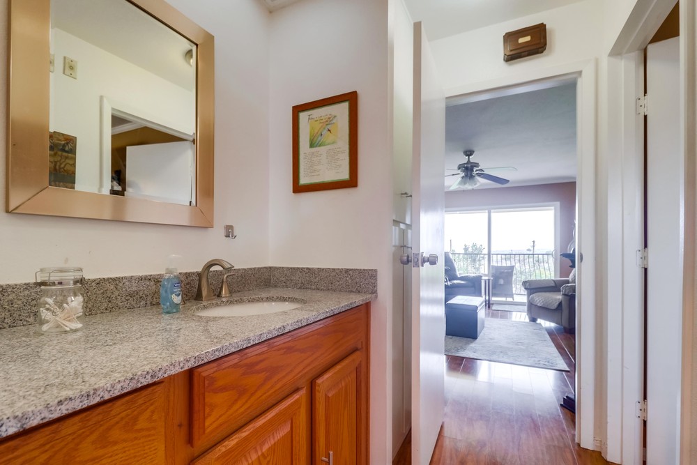 Virtual tour photo 27 of 31 for 4205 Lamont St