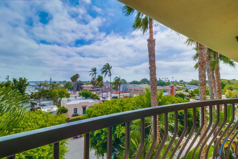 Virtual tour photo 29 of 31 for 4205 Lamont St