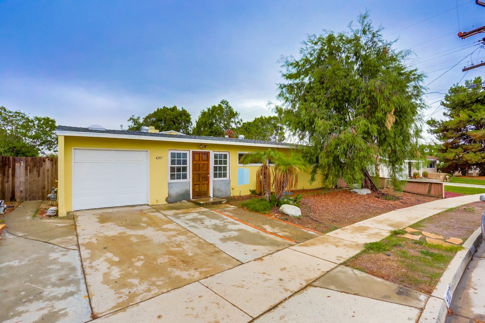 Virtual tour photo 4 of 40 for 4207 Feather Ave