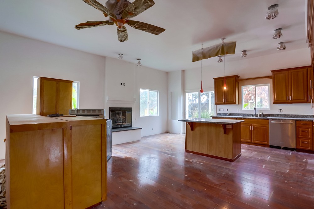 Virtual tour photo 12 of 40 for 4207 Feather Ave