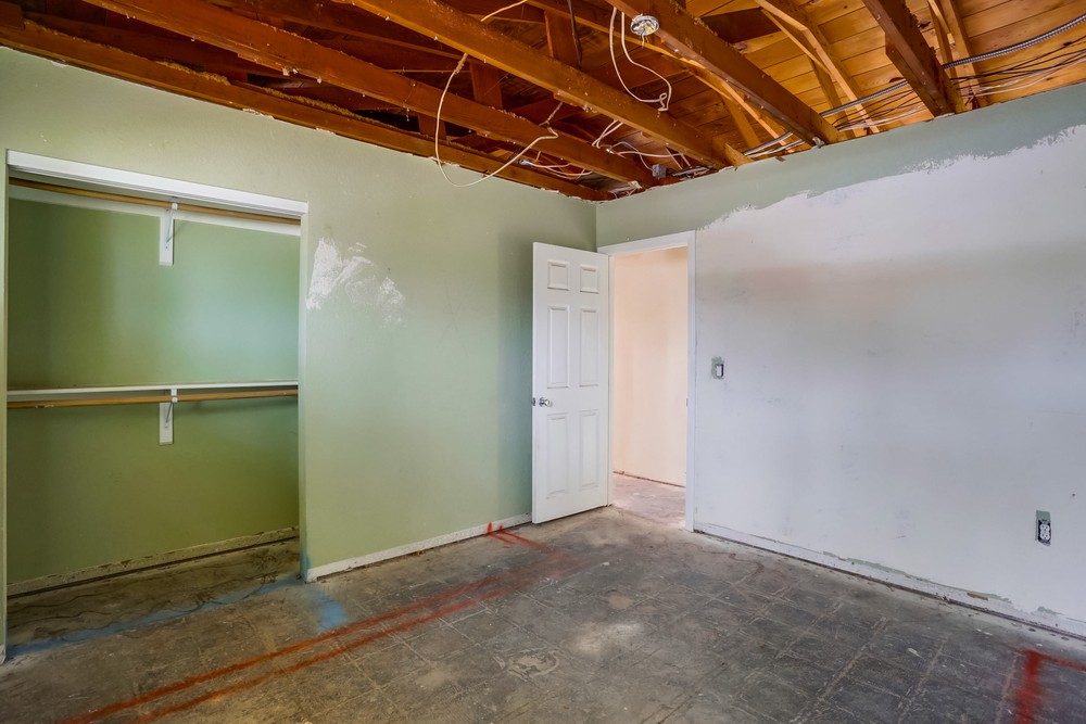 Virtual tour photo 27 of 40 for 4207 Feather Ave