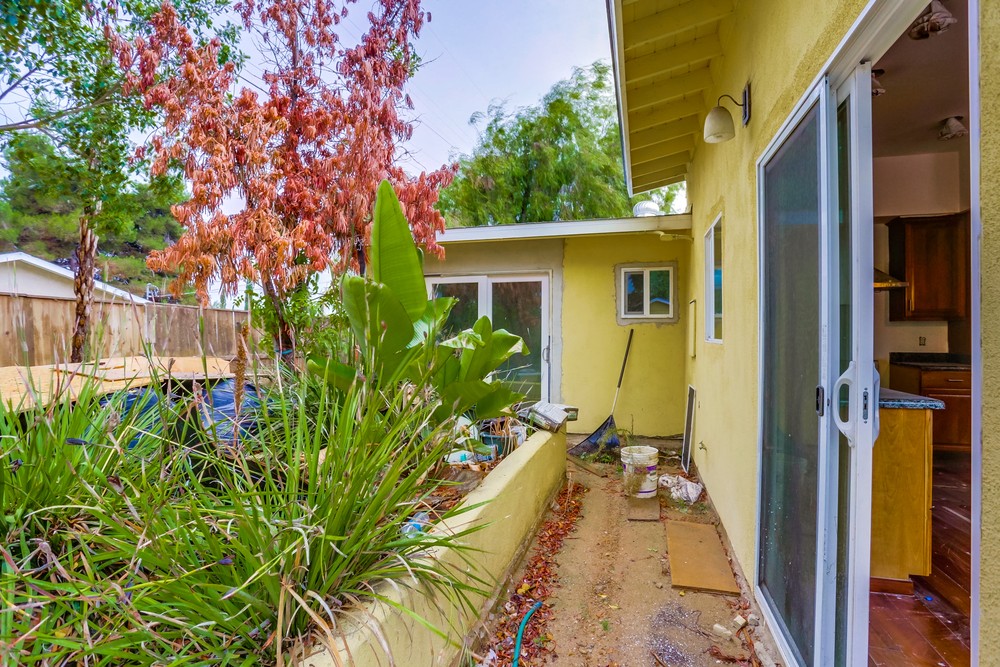 Virtual tour photo 34 of 40 for 4207 Feather Ave