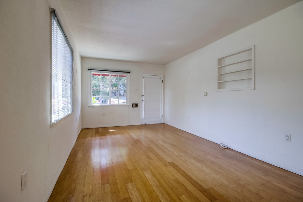 Virtual tour photo 9 of 35 for 4209 Florida St