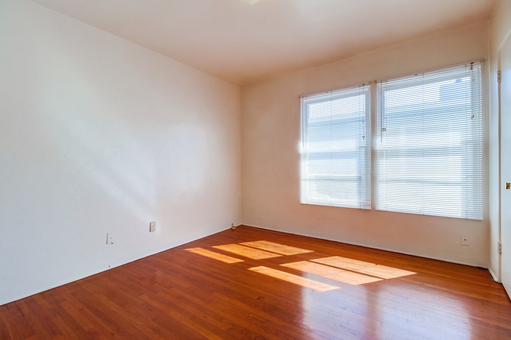 Virtual tour photo 16 of 18 for 4210 Haines St #5