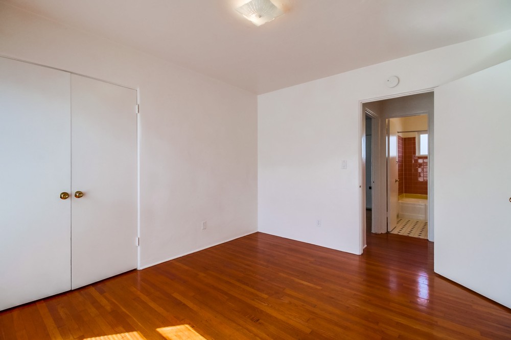 Virtual tour photo 18 of 18 for 4210 Haines St #5