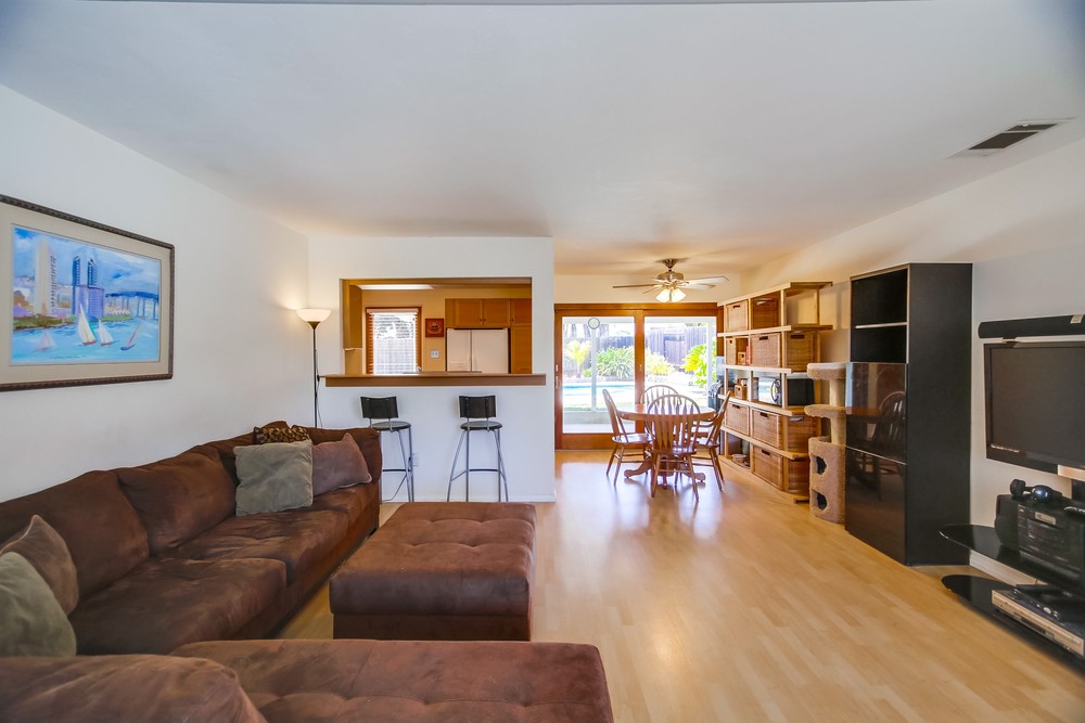 Virtual tour photo 10 of 51 for 4212 Feather Ave