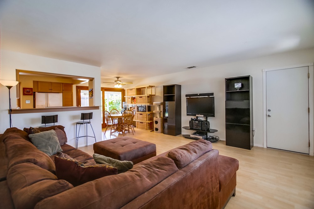 Virtual tour photo 11 of 51 for 4212 Feather Ave