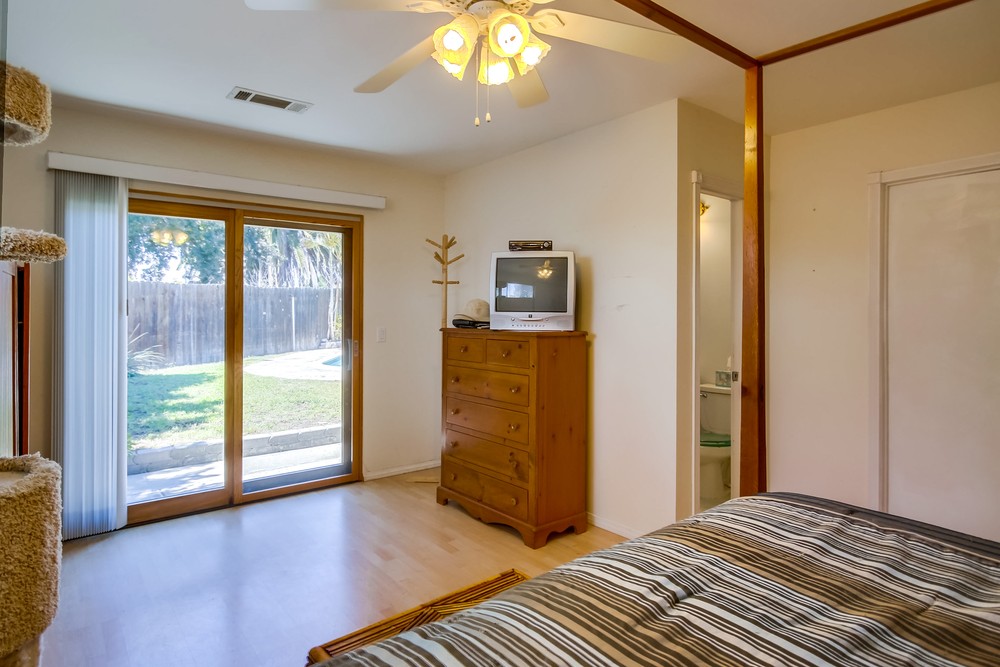 Virtual tour photo 27 of 51 for 4212 Feather Ave