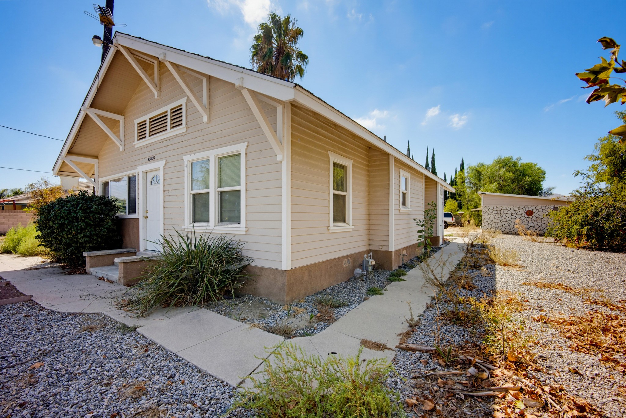 Virtual tour photo 6 of 40 for 42127 Whittier Ave