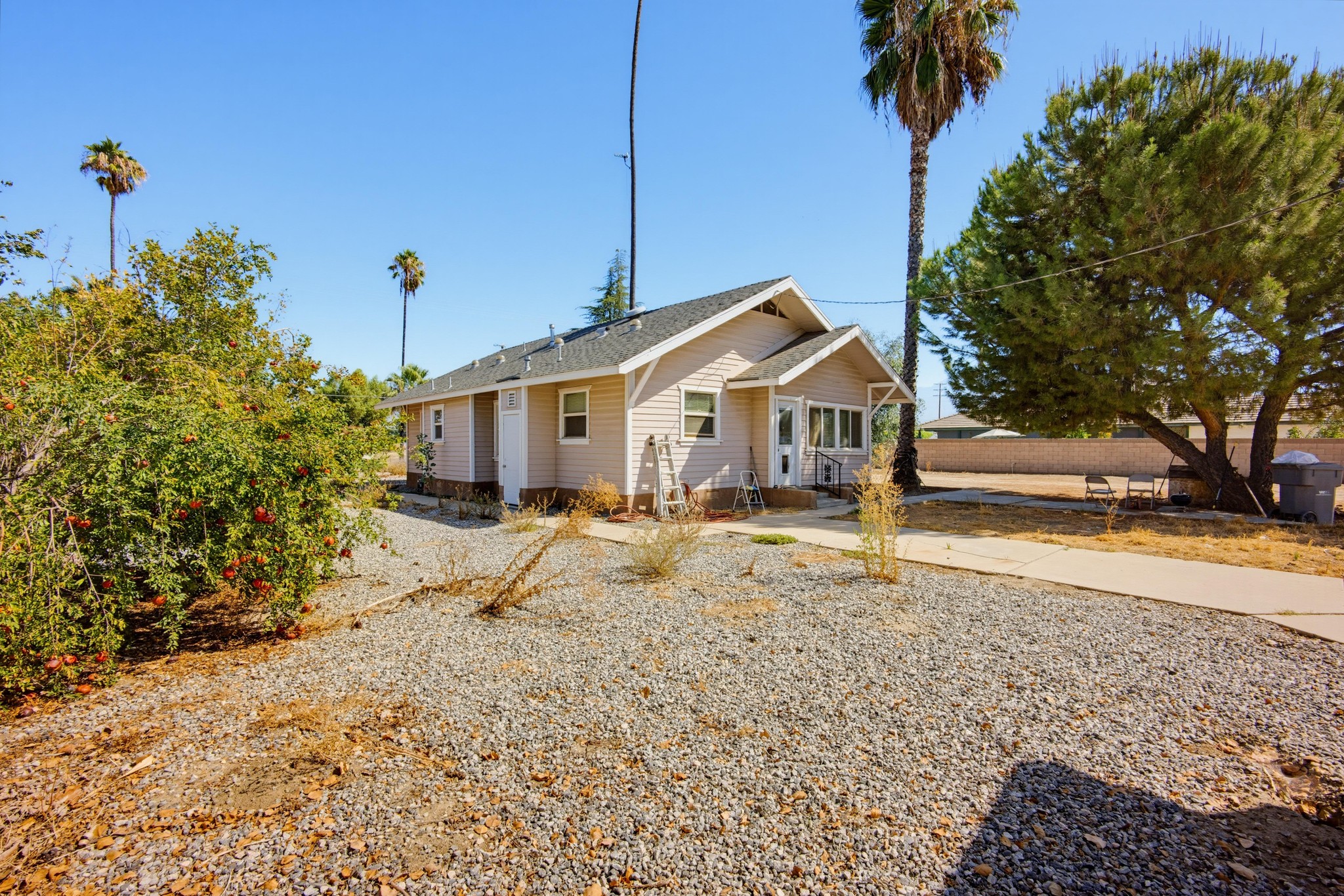 Virtual tour photo 32 of 40 for 42127 Whittier Ave