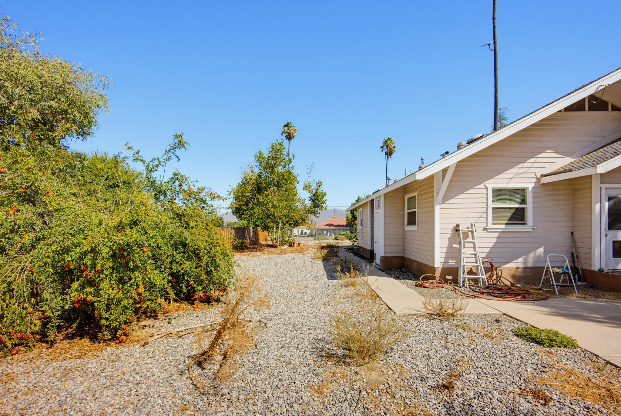 Virtual tour photo 33 of 40 for 42127 Whittier Ave
