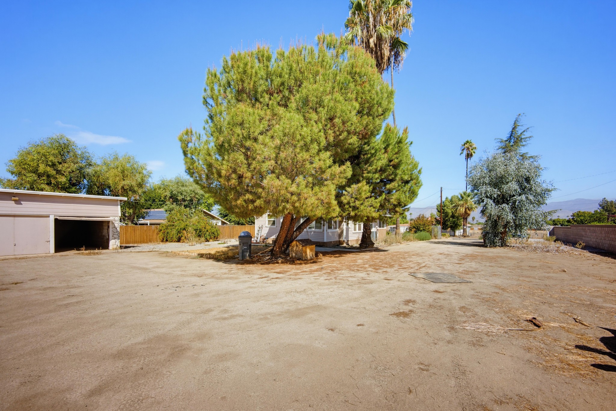 Virtual tour photo 37 of 40 for 42127 Whittier Ave