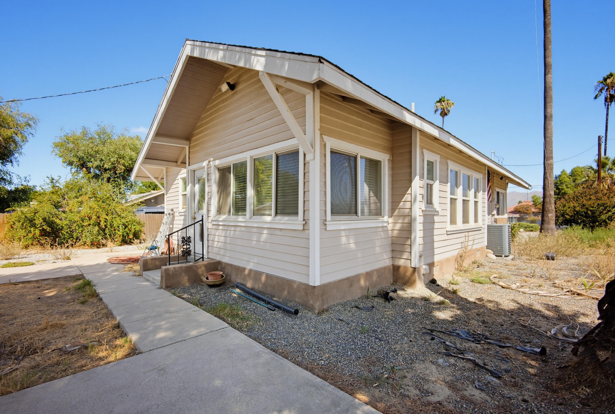 Virtual tour photo 38 of 40 for 42127 Whittier Ave