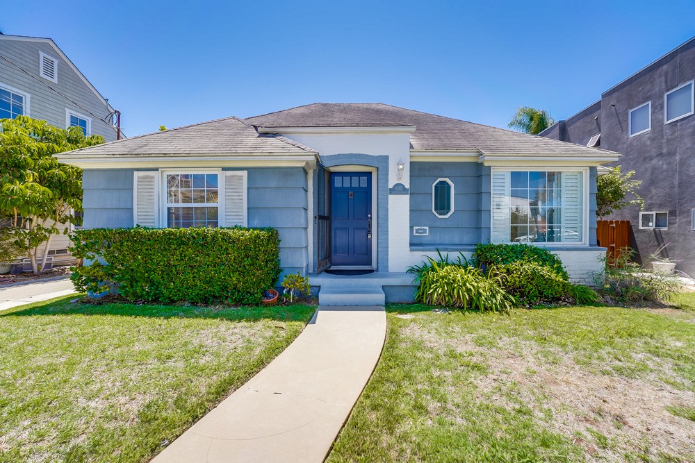 Virtual tour photo 1 of 39 for 4215 Albatross Dr