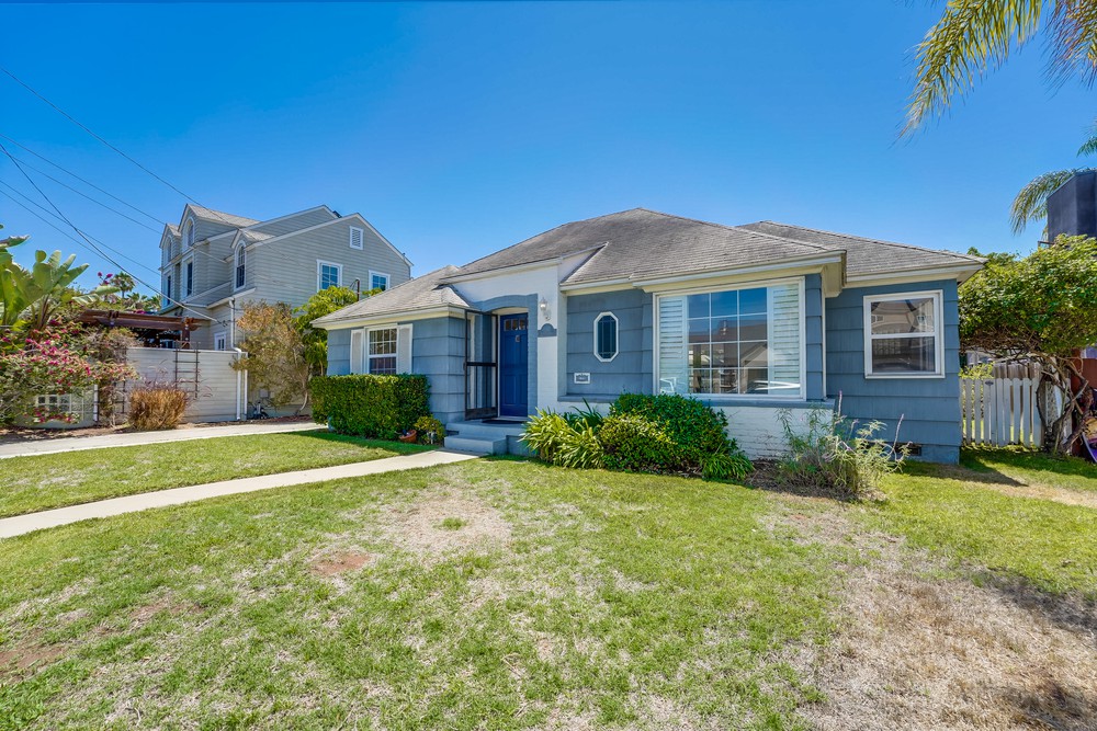 Virtual tour photo 3 of 39 for 4215 Albatross Dr