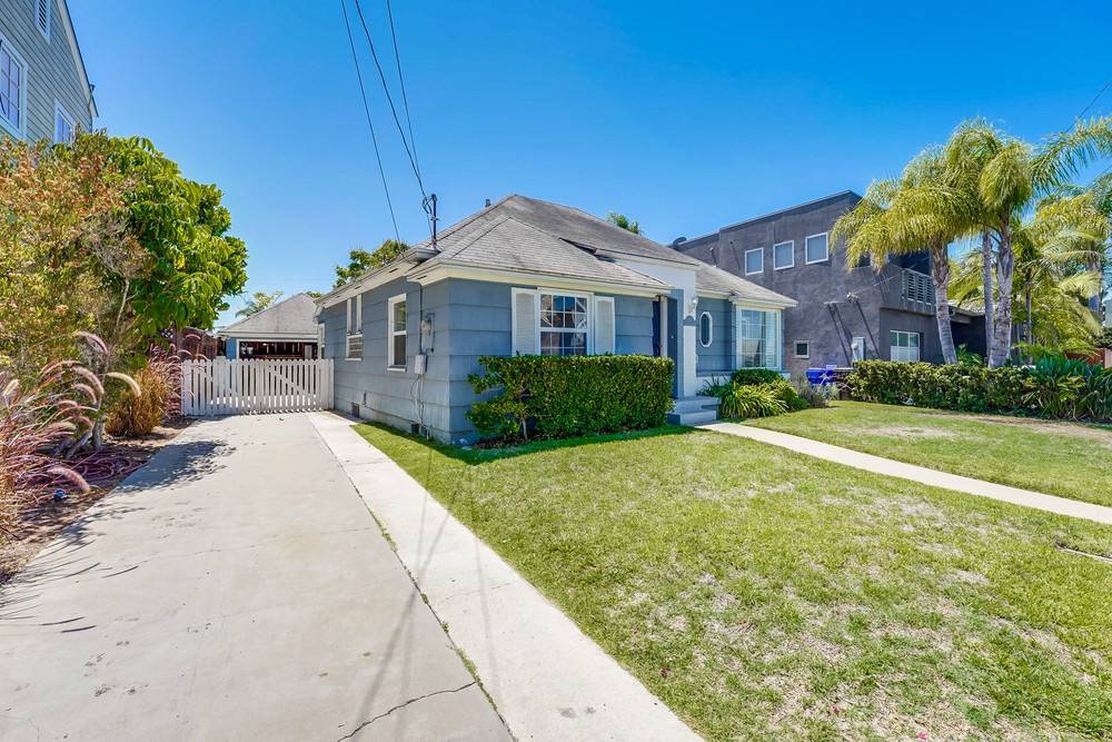 Virtual tour photo 4 of 39 for 4215 Albatross Dr