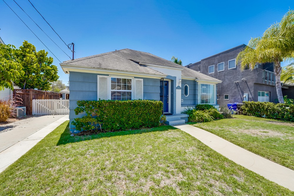 Virtual tour photo 5 of 39 for 4215 Albatross Dr