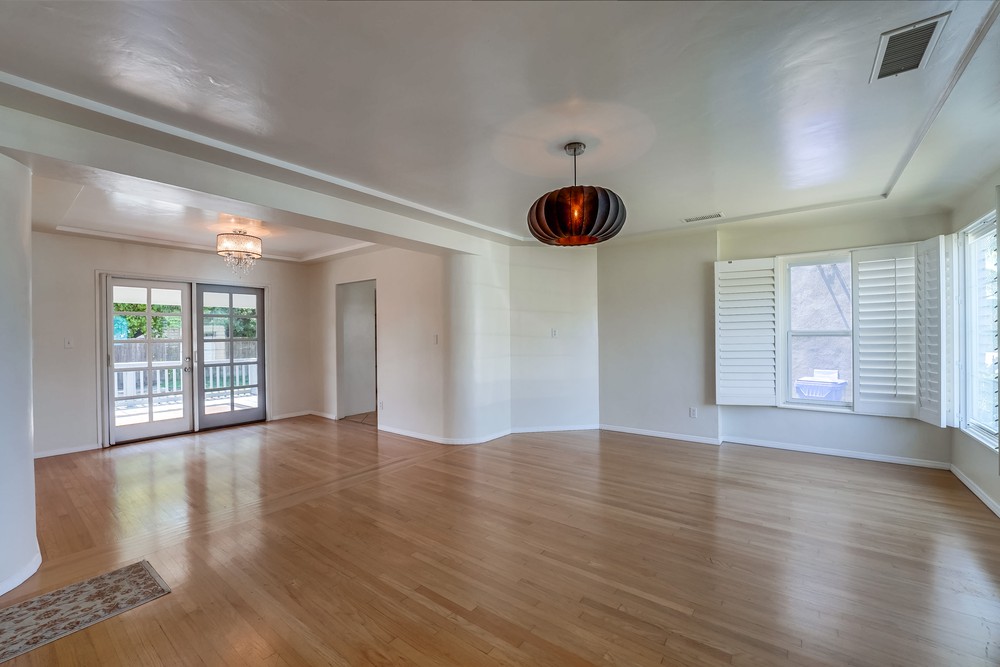 Virtual tour photo 7 of 39 for 4215 Albatross Dr