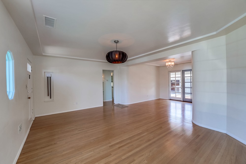Virtual tour photo 8 of 39 for 4215 Albatross Dr