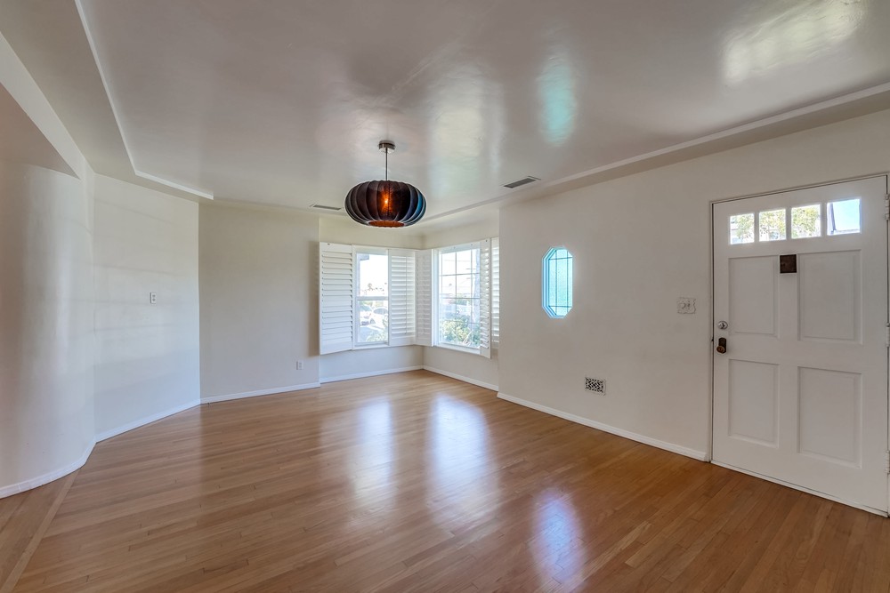 Virtual tour photo 9 of 39 for 4215 Albatross Dr