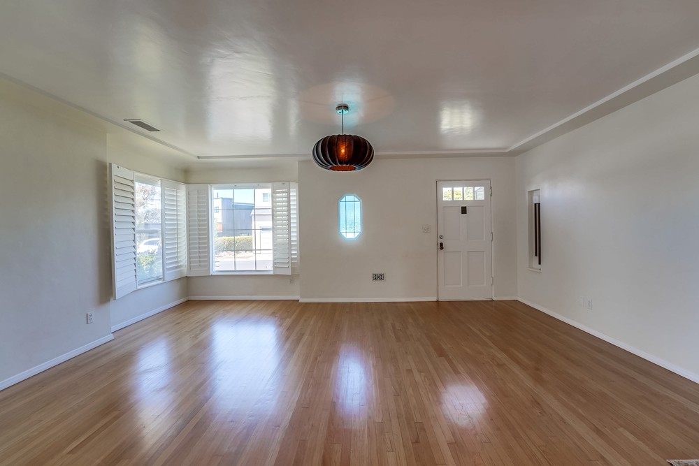 Virtual tour photo 10 of 39 for 4215 Albatross Dr