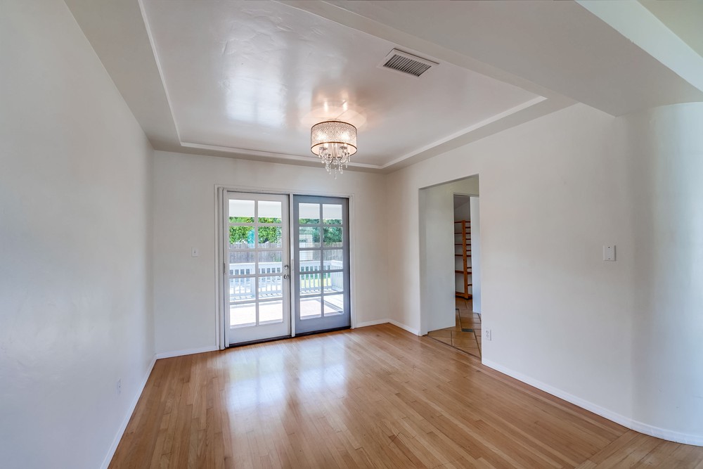 Virtual tour photo 11 of 39 for 4215 Albatross Dr