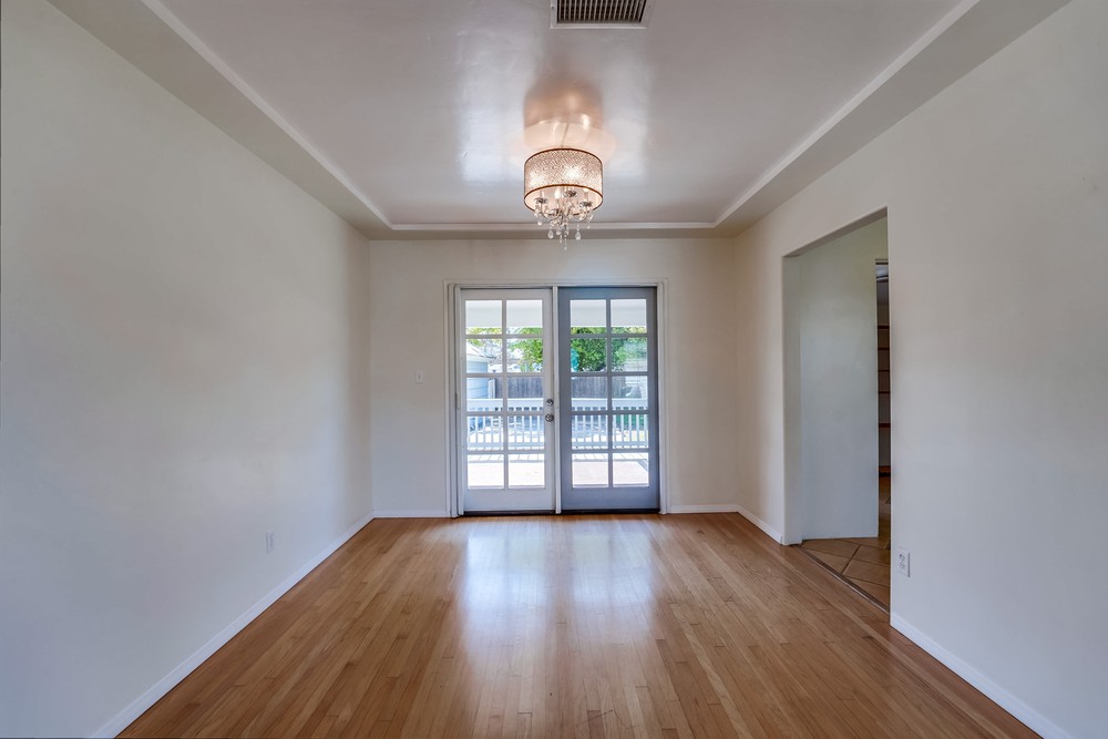 Virtual tour photo 12 of 39 for 4215 Albatross Dr