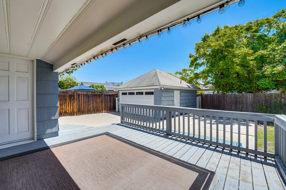 Virtual tour photo 33 of 39 for 4215 Albatross Dr